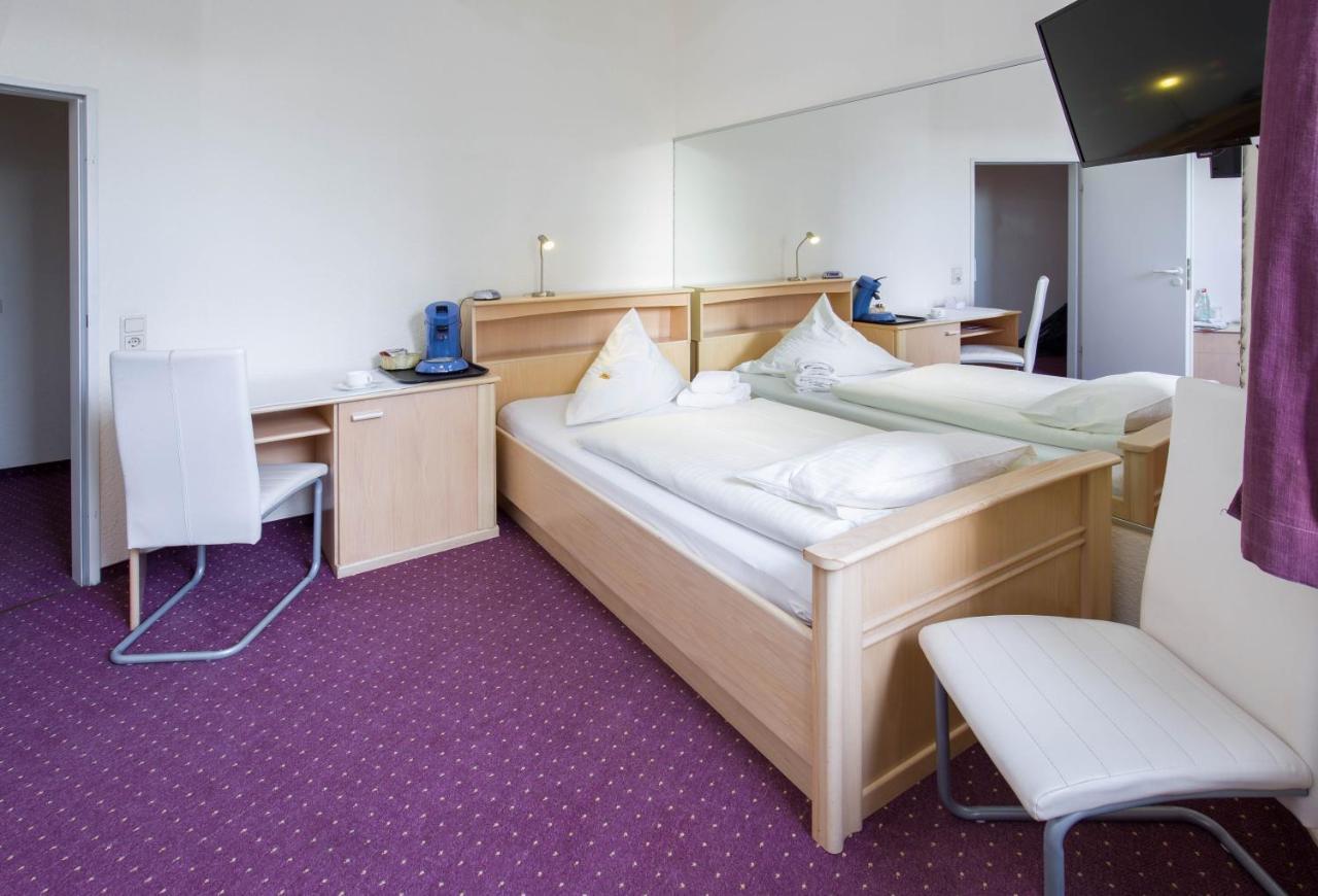 Hotel Moerser Hof ภายนอก รูปภาพ